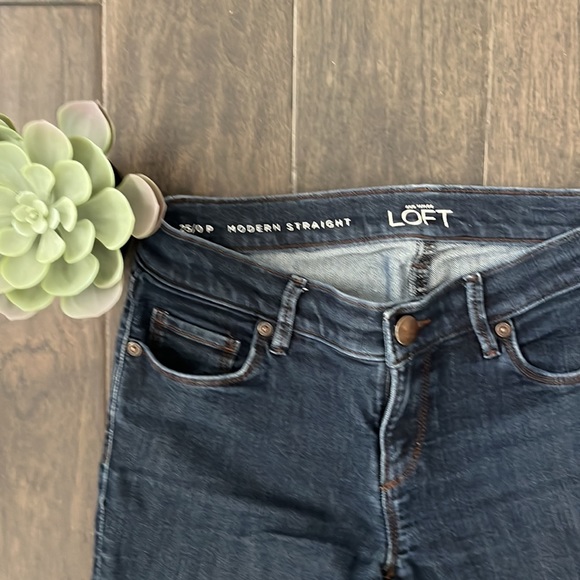 🌸 3/$25 LOFT | Modern Straight Jeans - Picture 5 of 8